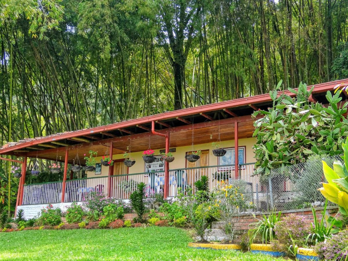 Finca Turistica Los Rosales Pereira Kültér fotó